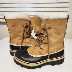 Women's Sorel Caribou Waterproof boots Size 8
